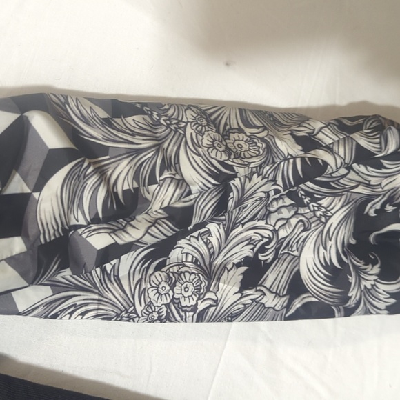 Men's Size M Versace Jeans Blue and White Baroque Style Zip Up Hooded Jacket - Picture 9 of 10